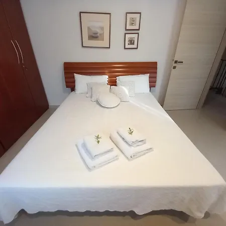Lejlighed Ampys Sea View House *